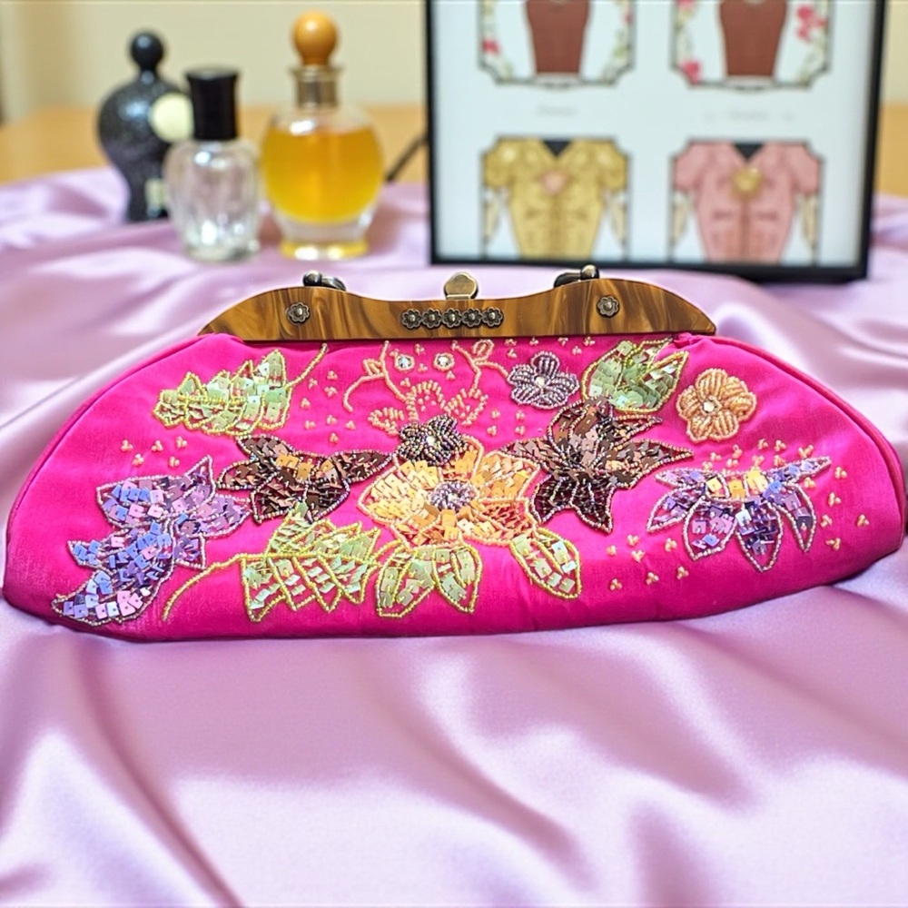 Vibrant Pink Floral Embroidered Clutch - Picture 2 of 4